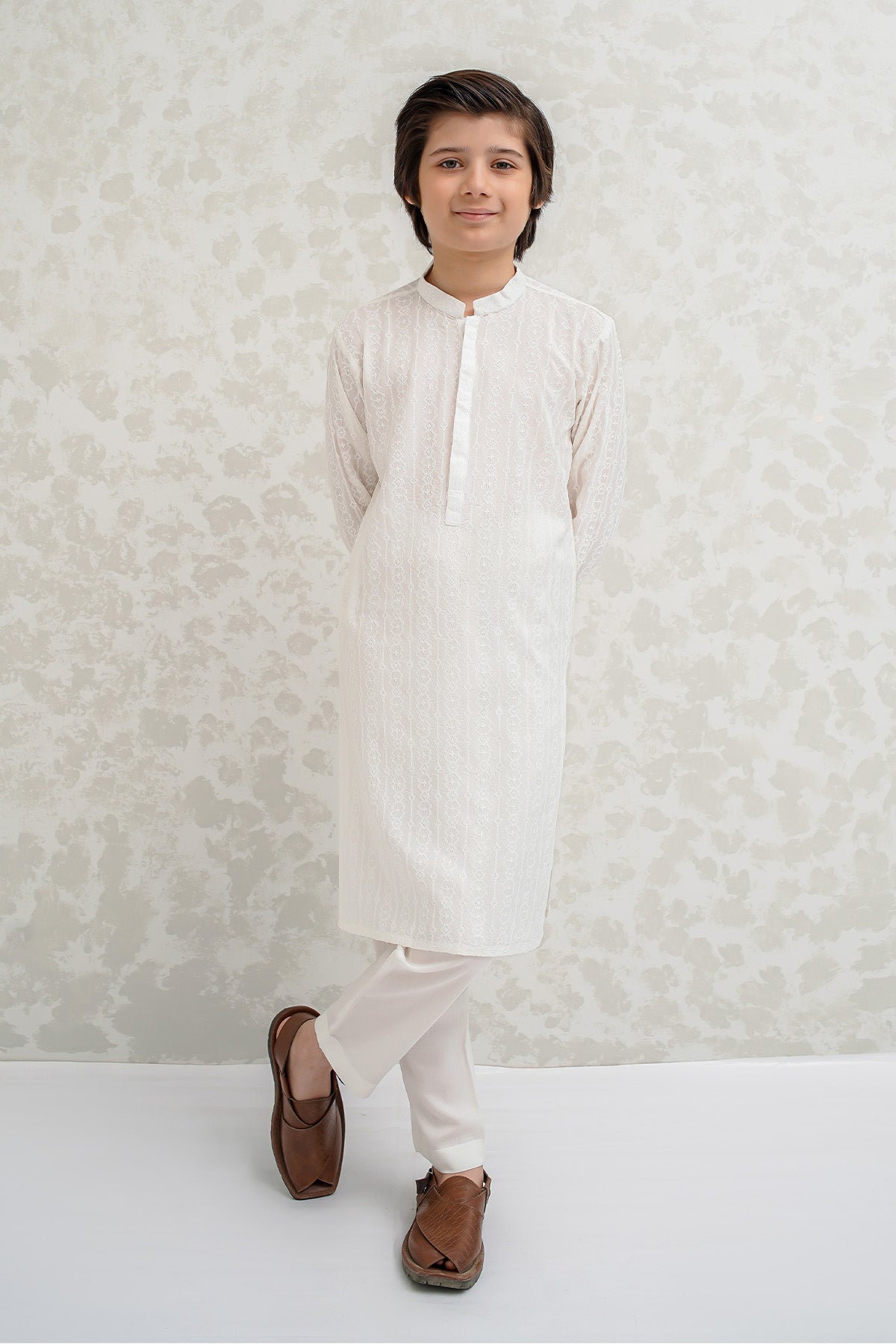 Boys Off White Kurta Pajama - B629