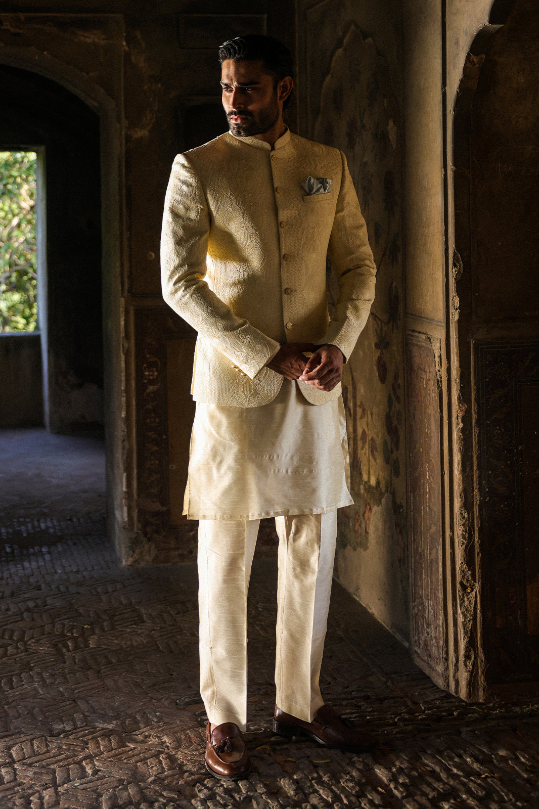 IVORY SELF EMBOIDERED PRINCE COAT PC-111