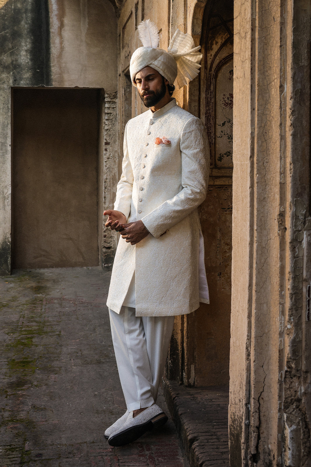 OFFWHITE SELF EMBROIDRED SHERWANI GSW-113