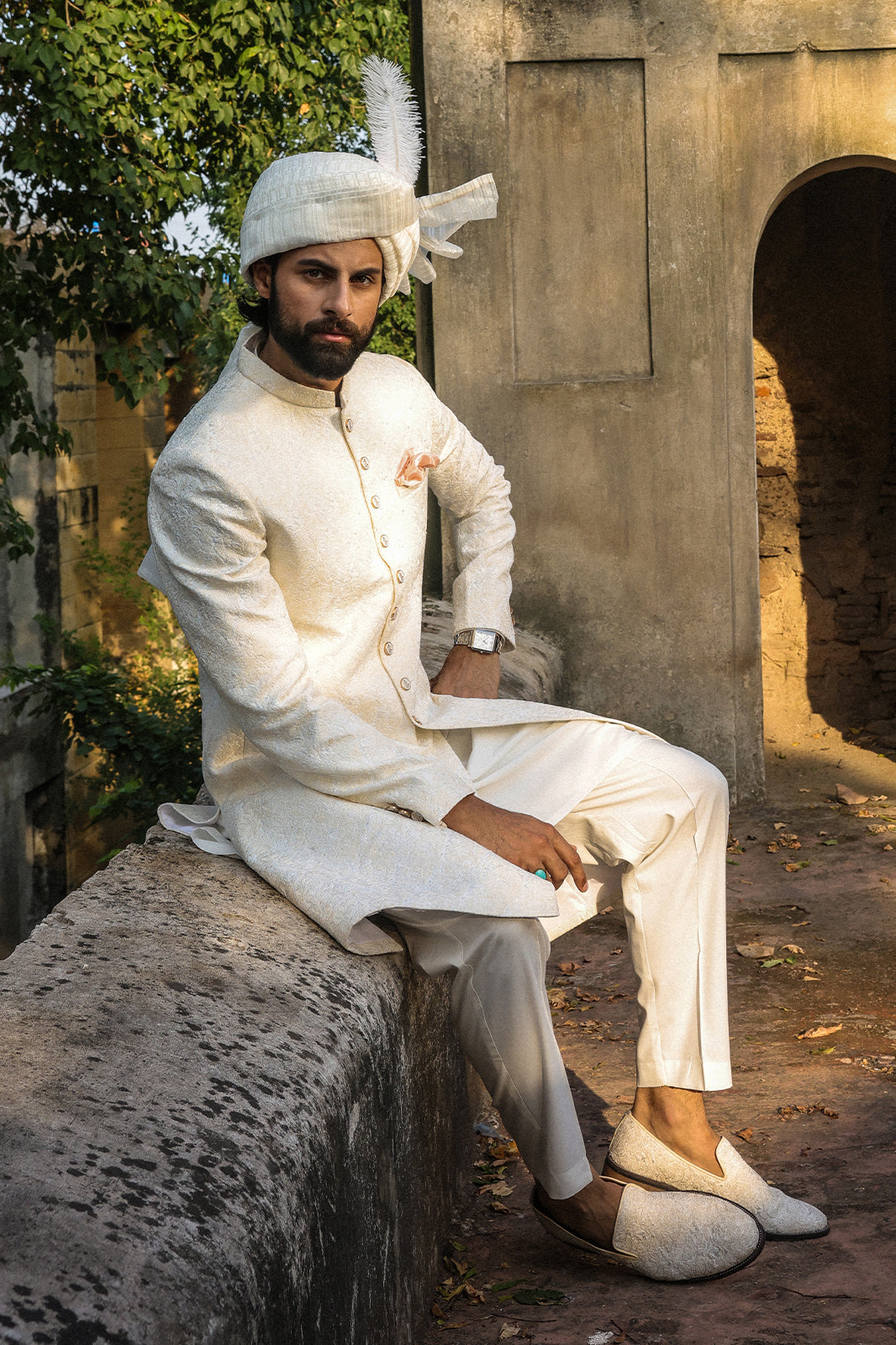 OFFWHITE SELF EMBROIDRED SHERWANI GSW-113