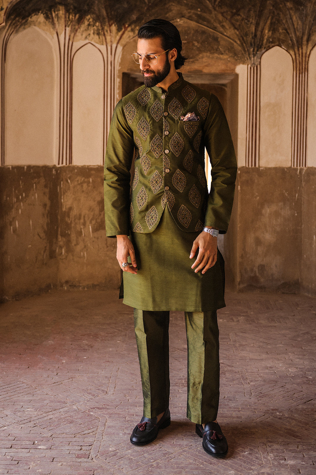 GREEN EMBOIDERED WAIST COAT WITH HAND WORK- WC-306