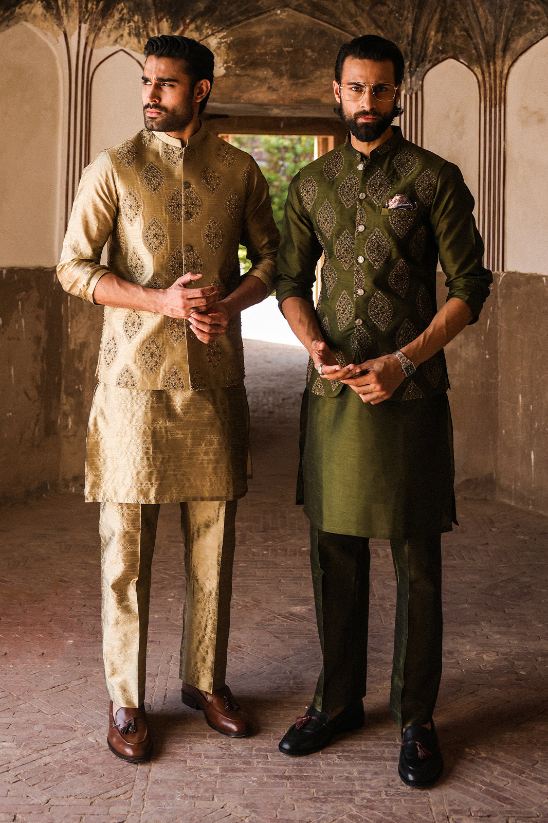 GOLDEN EMBOIDERED WAIST COAT WITH HAND WORK WC-312