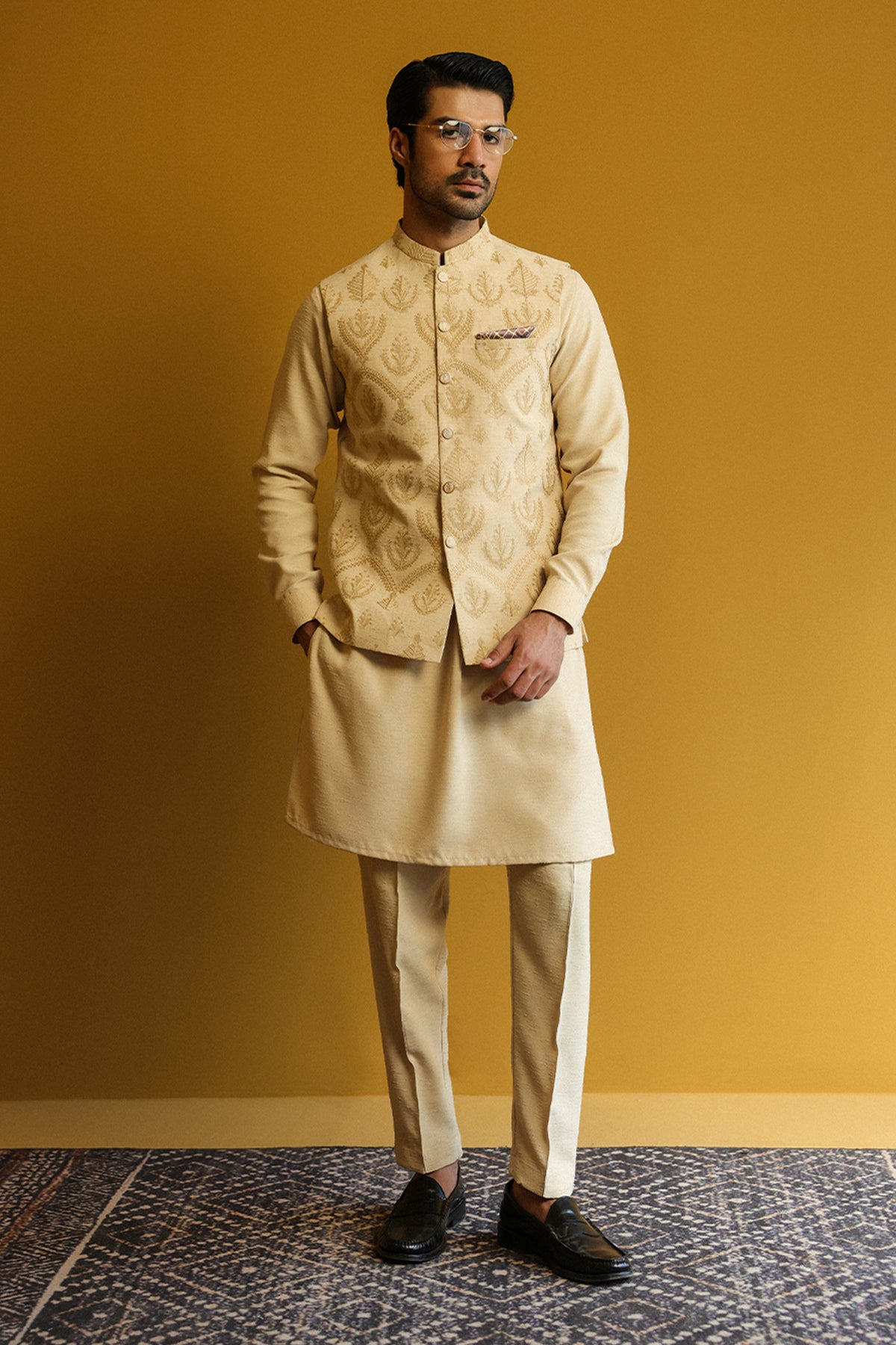 Men's Kurta with Pants and Embroidered Waistcoat - 1916